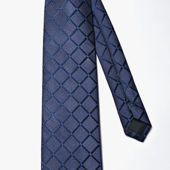Brand new Enlision tie - Navy blue geometric pattern - Picture 3 of 3